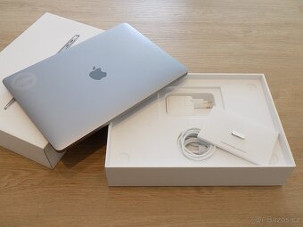 APPLE MacBook Air 13,3" (2019) / i5 / 16GB RAM / 256GB / CZ - 3