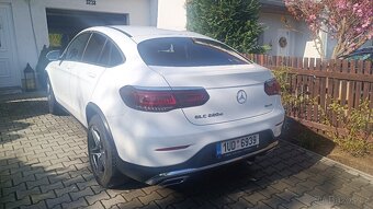 Mercedes Benz GLC 220 d, 4 MATIC kupé r.v.. 06/2020 - 3