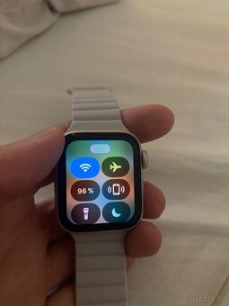 Prodám Apple Watch SE 2024 - 3