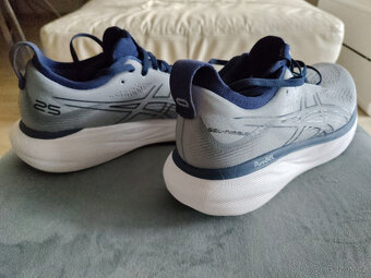 Asics Gel-Nimbus 25 - 3