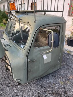 Praga V3S - kabina - 3