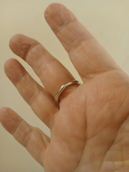 Stříbrný prsten Topaz Swiss blue,s drobnými zirkonkami - 3