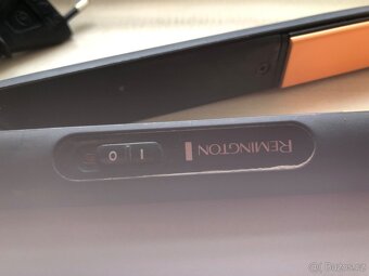 Žehlička na vlasy Remington 15220 AB - 3