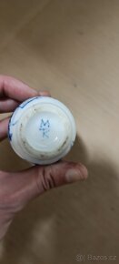 2 x malá porcelánová vázička - 3