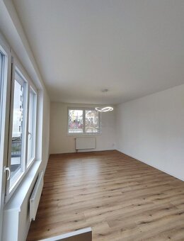 Prodej bytu 1+kk, 60 m², terasa, Praha 9 - Vysočany, - 3