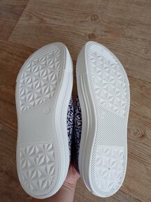 NOVÉ dívčí tenisky, vel. 34 - 3