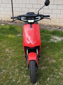 Elektrický skútr SUPER SOCO CUX - 3