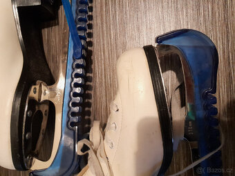 Dámské lední brusle - 3