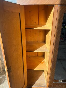 Starožitný nábytek - 3