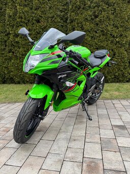 Kawasaki Ninja 125 - 3