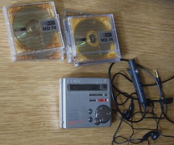 MINIDISC / minidisk recorder SONY MZ-R70, DO,sluch.,MD media - 3