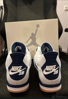 Jordan 4 SB Navy - 3