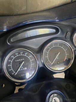 Triumph trophy 1200 - 3