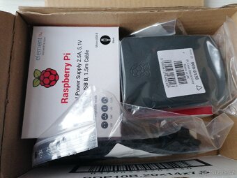 Raspberry PI 3B+ Starter Kit - 3