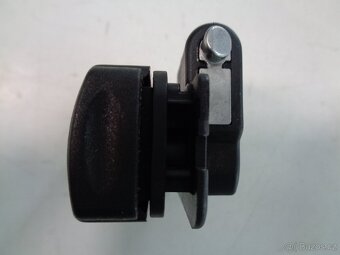 Uzávěr na odkládací přihrádku 6K0857131A B41 - 3