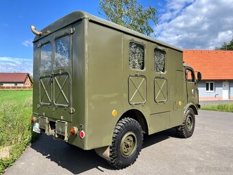 Tatra 805 - 3