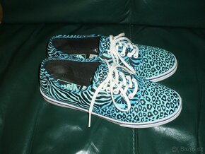 Tenisky zn. Vans vel.38 jako nové - 3