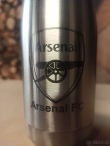 Prodám láhev na vodu s potiskem FC Arsenal - 3