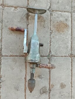 Historická ruční vrtačka Metalis made in Czechoslovakia - 3