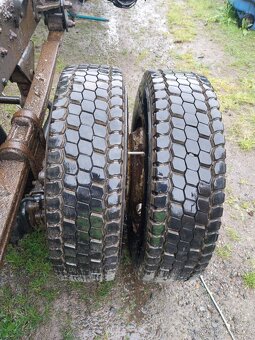 Sada pneumatik 215/75 R 17,5 - 3
