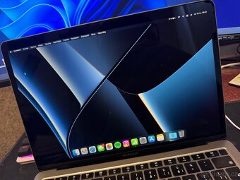 💻 MacBook Air 13" (2020) – Intel i5 / 8 GB RAM / 256 GB SSD - 3
