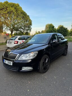 Oktavia 2 facelift automat - 3