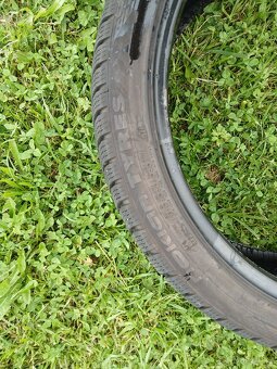 Nokian 225/40 r19 - 3