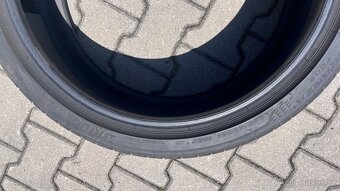 Prodám letní pneumatiky Bridgestone 245/40 R21 100Y - 3