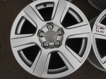 Alu disky originál Audi 17", 5x112, ET 33, šíře 7J - 3