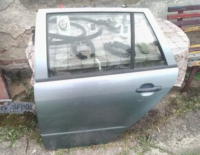 Fabia 1, combi 9151 l. dveře, zadní nárazník, stěna - 3