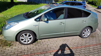 Prodám Toyota Prius 2 r.v.2006 - 3