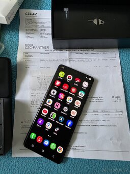 Samsung Galaxy S21 Ultra 5G / 16 GB / 512 GB
- 3