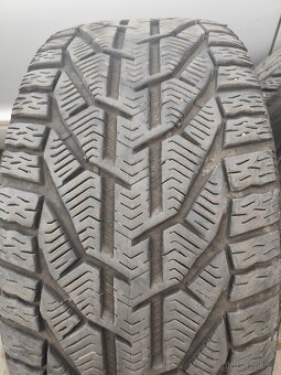 Zimní pneu 245/40/18 - 3