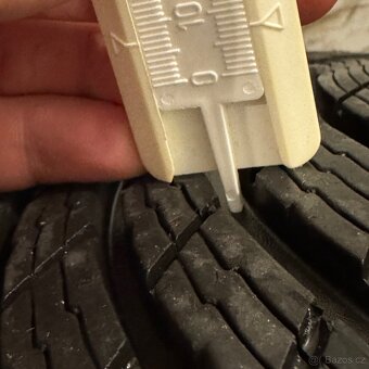 Zimní kola Volvo EX30 245/40 R20 - 3