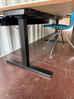Prodej elektrických stolů + kancelářských kontejnerů - 3