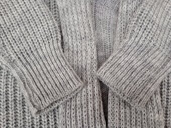 Set 2 dámských svetrů Sinsay a italská móda vel. L/40 - 3