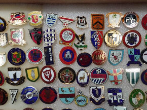 218 kusů Odznaky Anglie fotbal -prodej sbírky - krásný stav - 3