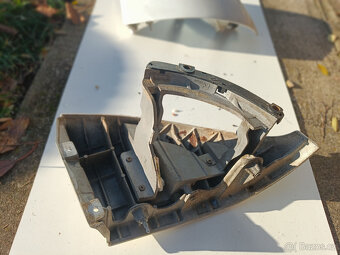 Mitsubishi 3000 GT zadní díl karoserie na světla bílý - 3