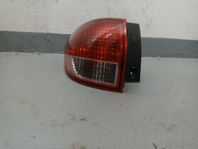 Subaru Tribeca Zadni svetlo leve fl - 3