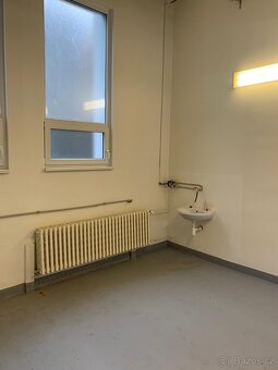 Pronájem garáže, dílny, skladu - 3