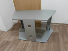 Televizní stůl - 3