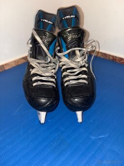 Hokejové brusle + nože - 3