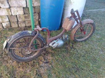 Jawa 50/ 550 pařez - 3