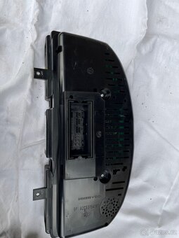 Budíky VW Passat B6 - 3