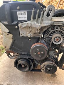 Ford Fusion 1,4 motor FXJB - 3