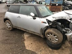 MINI COOPER 2004 1,6i 85kW - díly z vozu - 3