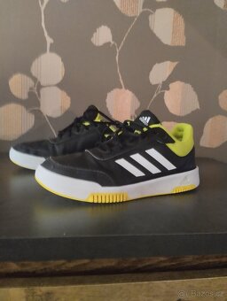 Botasky Adidas - 3