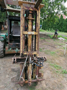 zvedák - 3