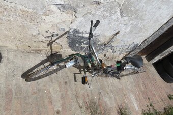 Staré kolo na renovaci - 3