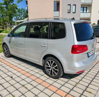 Volkswagen Touran II 1,6 TDI 77kw manuál - 3